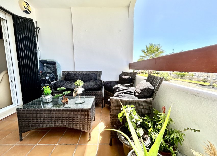 Resale - Apartment - Orihuela Costa - Villamartín