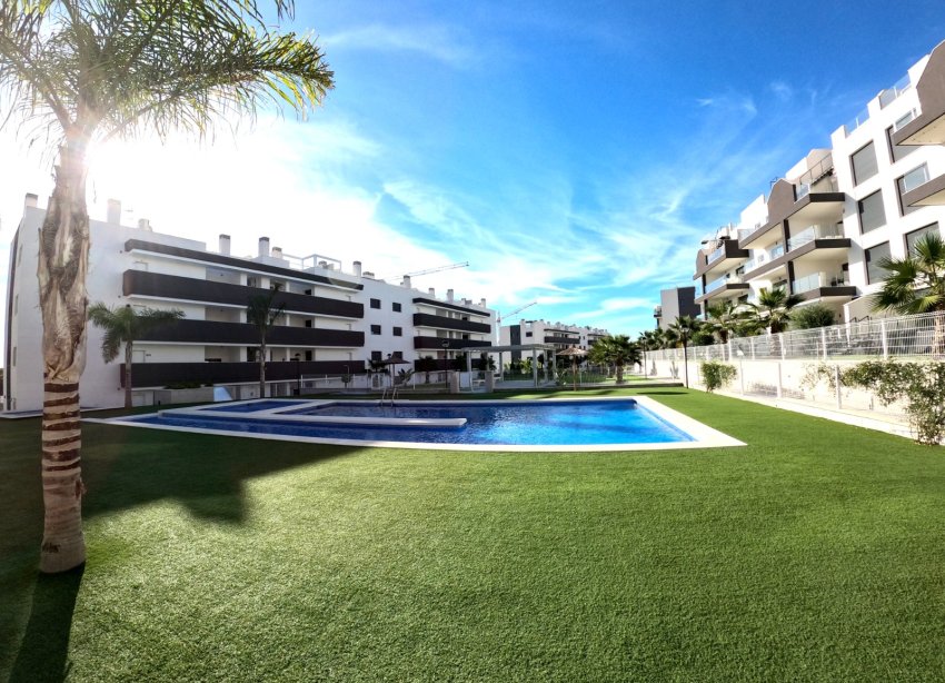Resale - Apartment - Orihuela Costa - Villamartín