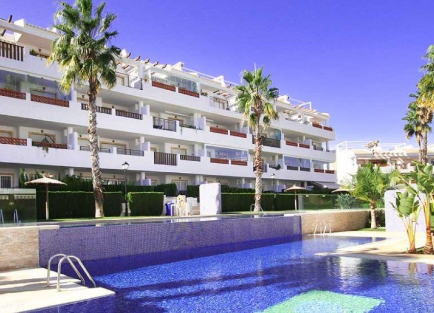Resale - Apartment - Orihuela Costa - Villamartín