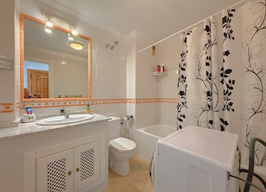 Resale - Apartment - Orihuela Costa - Villamartín