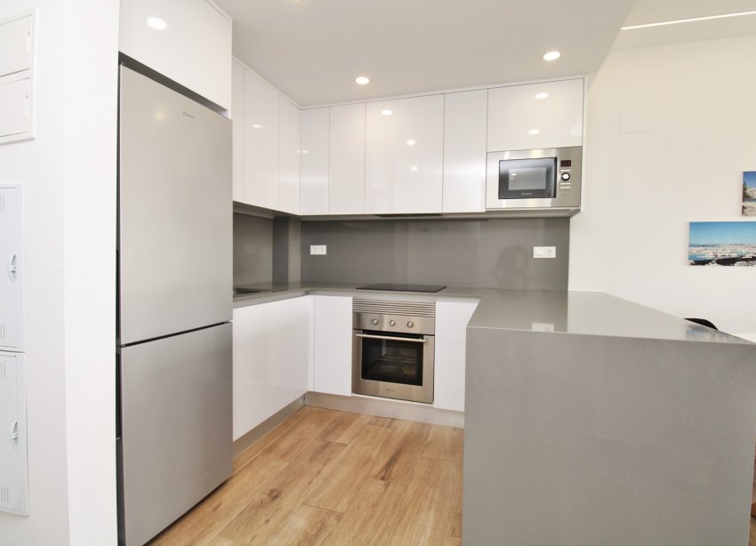 Resale - Apartment - Orihuela Costa - Villamartín