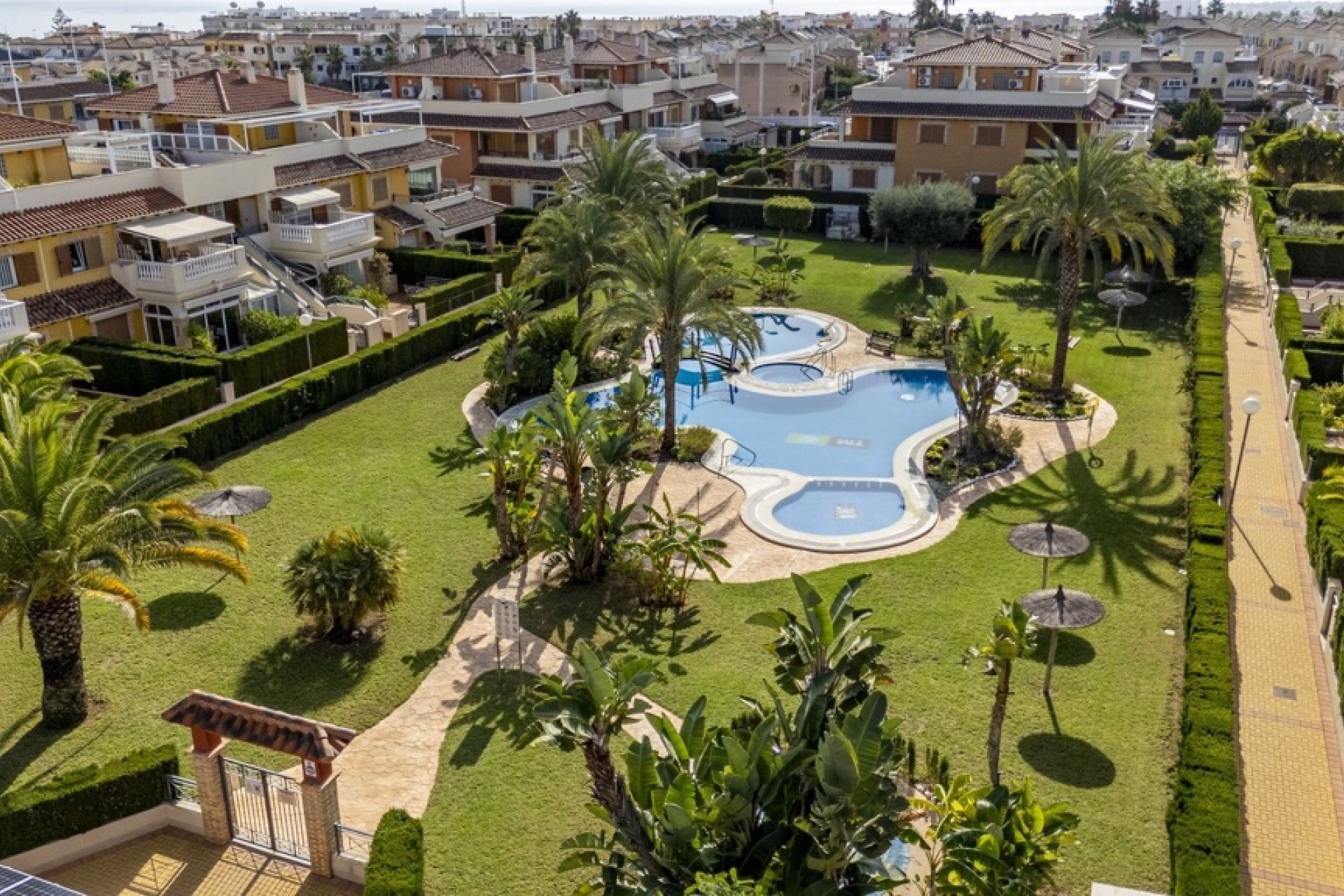 Resale - Apartment - Orihuela Costa - Zeniamar