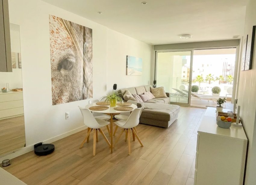 Resale - Apartment - Orihuela Costa