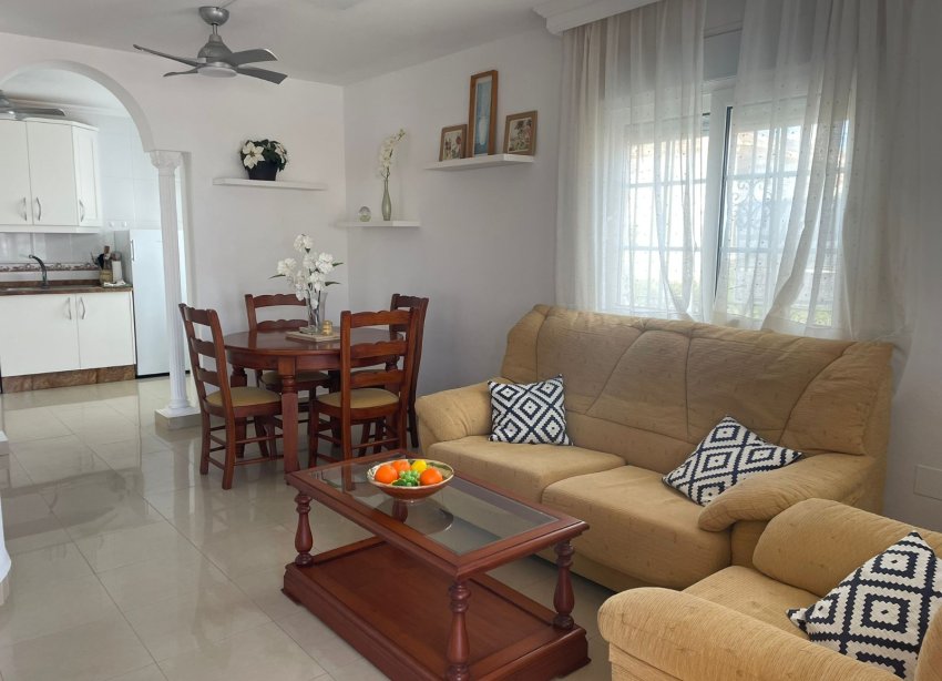 Resale - Apartment - Orihuela - Villamartín