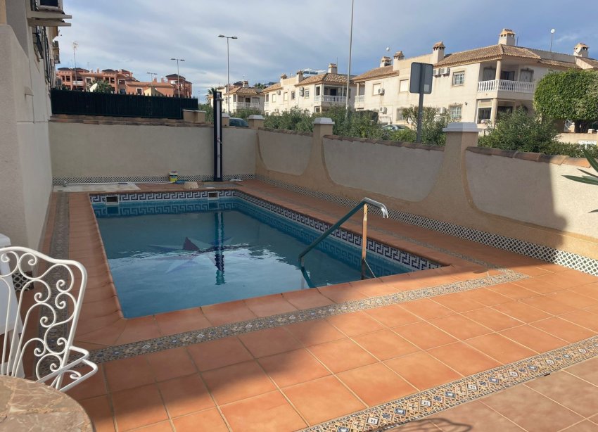 Resale - Apartment - Orihuela - Villamartín