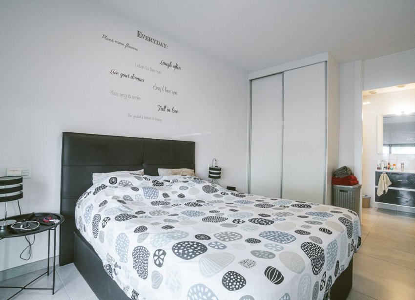 Resale - Apartment - Pilar de la Horadada - Mil Palmeras