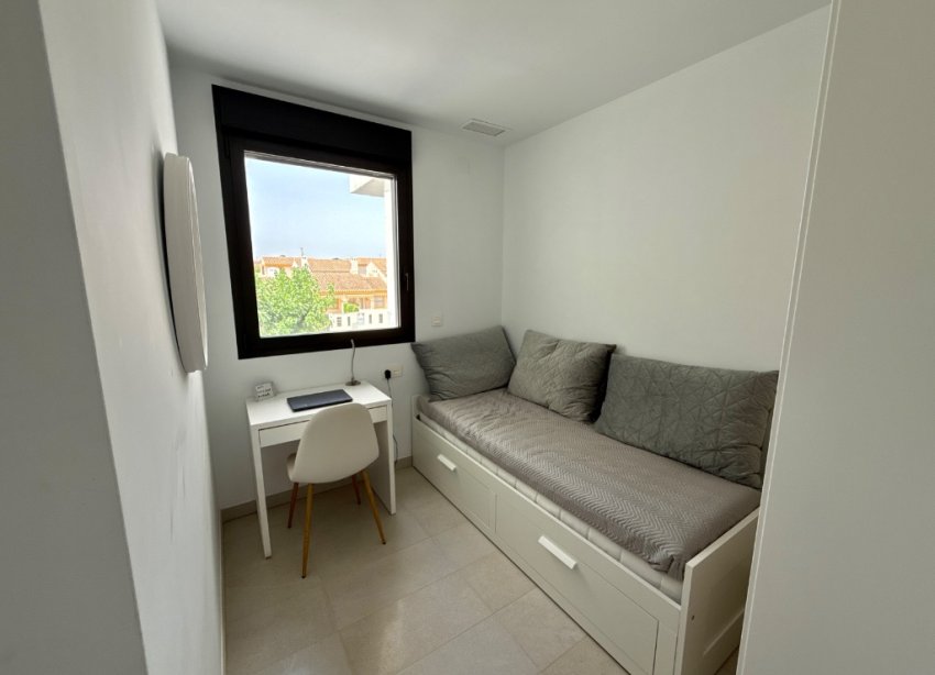 Resale - Apartment - Pilar de la Horadada - Mil Palmeras