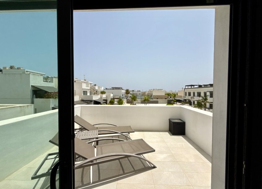 Resale - Apartment - Pilar de la Horadada - Mil Palmeras