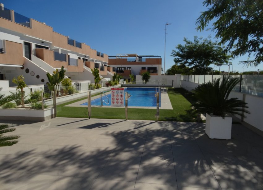 Resale - Apartment - Pilar de la Horadada - Pilar de La Horadada - Town
