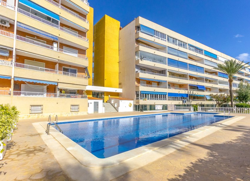 Resale - Apartment - Punta Prima - El Acequión