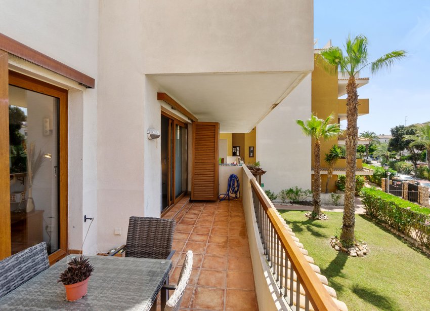 Resale - Apartment - Punta Prima - La Entrada