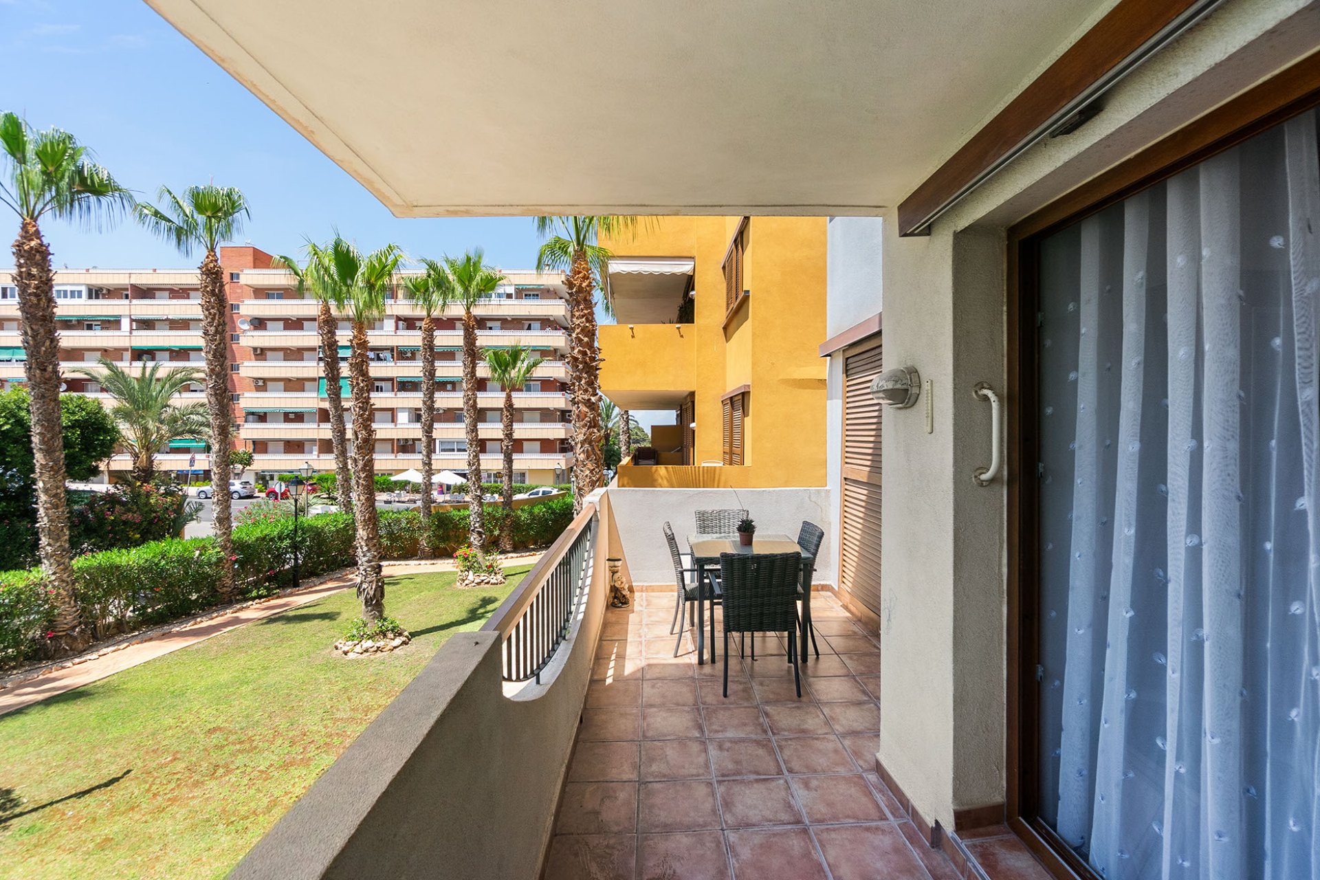 Resale - Apartment - Punta Prima - La Entrada