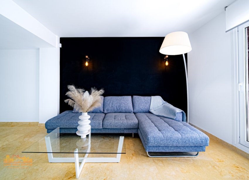 Resale - Apartment - Punta Prima