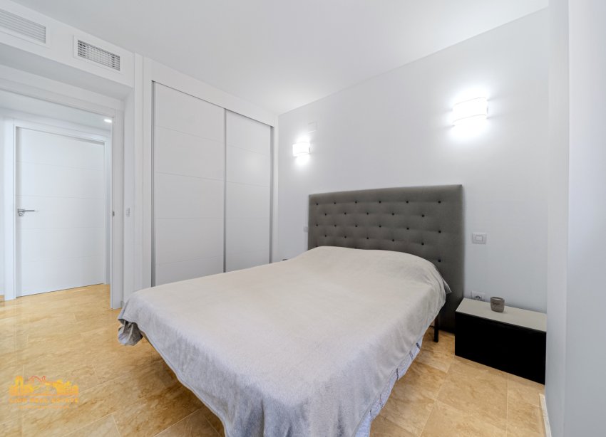 Resale - Apartment - Punta Prima