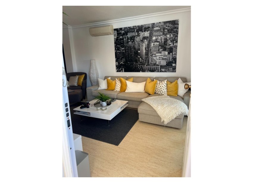 Resale - Apartment - Punta Prima