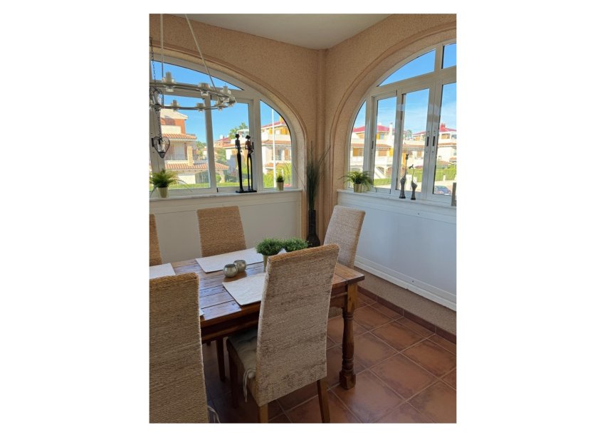 Resale - Apartment - Punta Prima