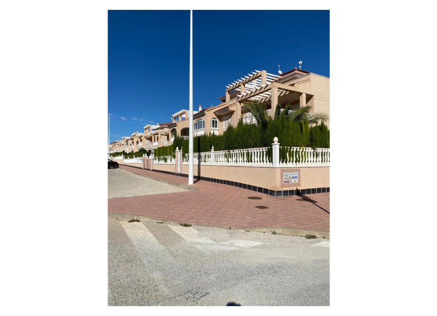 Resale - Apartment - Punta Prima