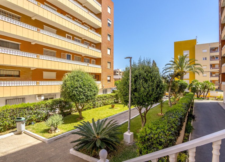 Resale - Apartment - Punta Prima