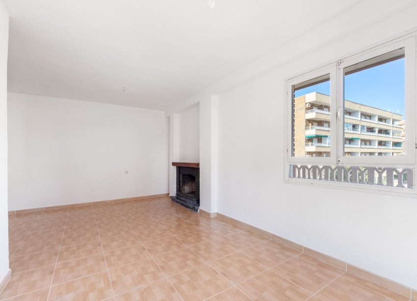 Resale - Apartment - Punta Prima