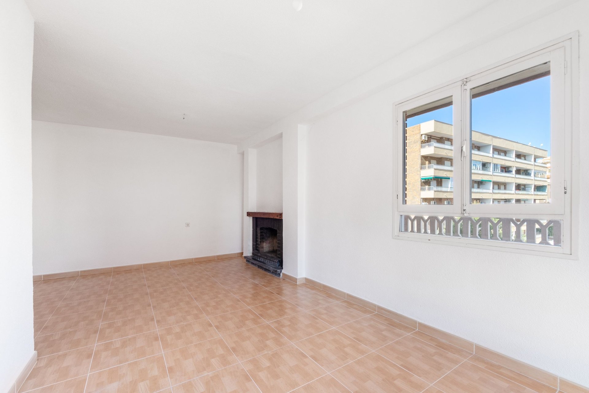 Resale - Apartment - Punta Prima