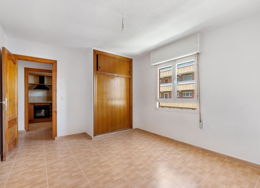 Resale - Apartment - Punta Prima