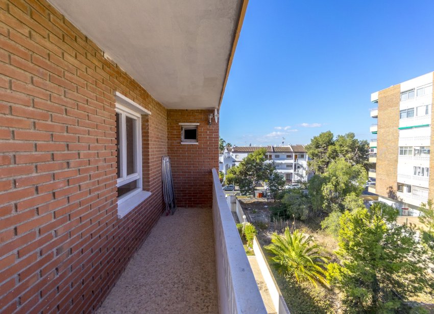 Resale - Apartment - Punta Prima