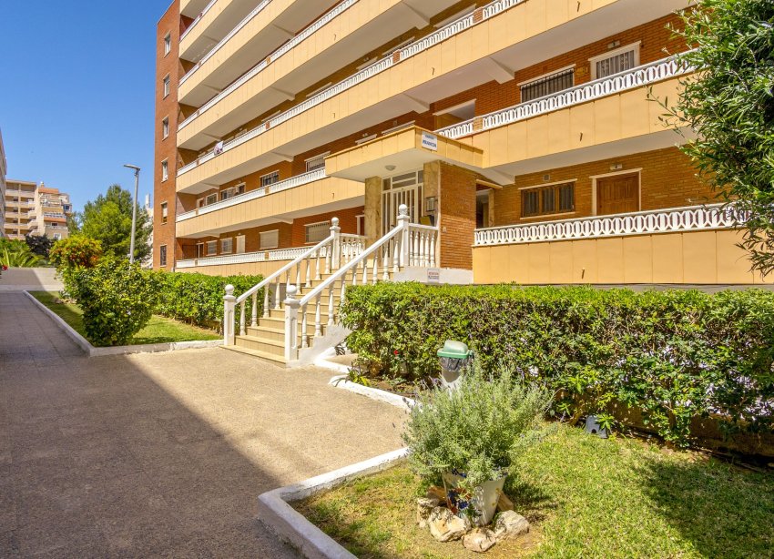 Resale - Apartment - Punta Prima