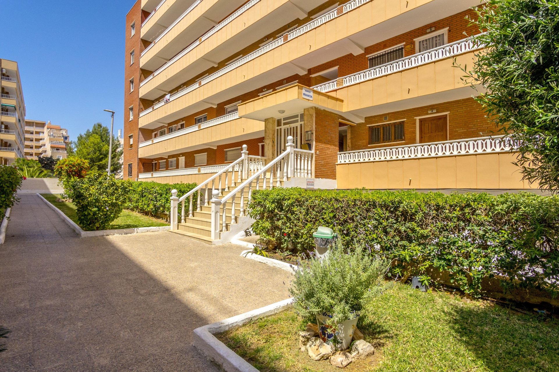 Resale - Apartment - Punta Prima