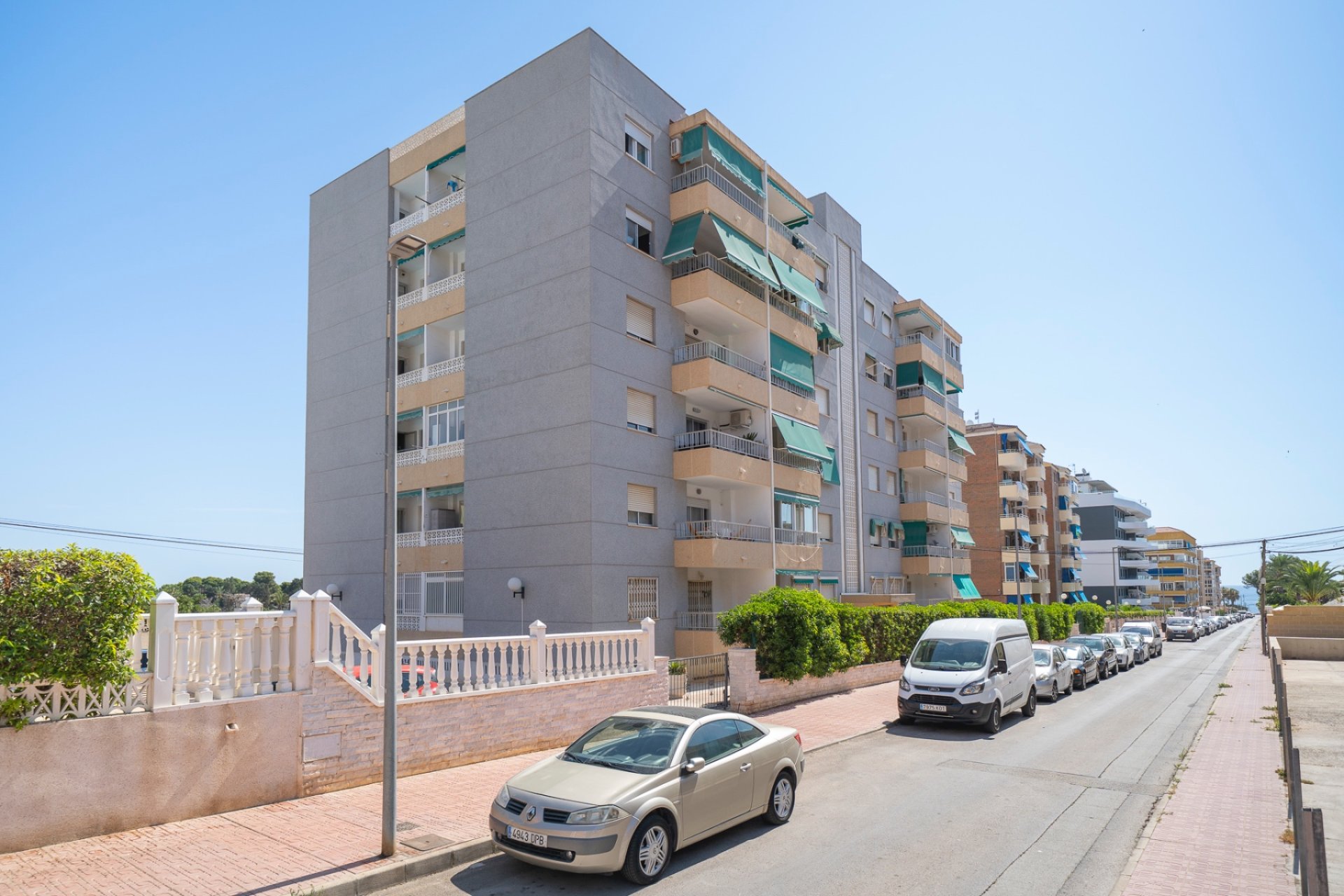 Resale - Apartment - Punta Prima