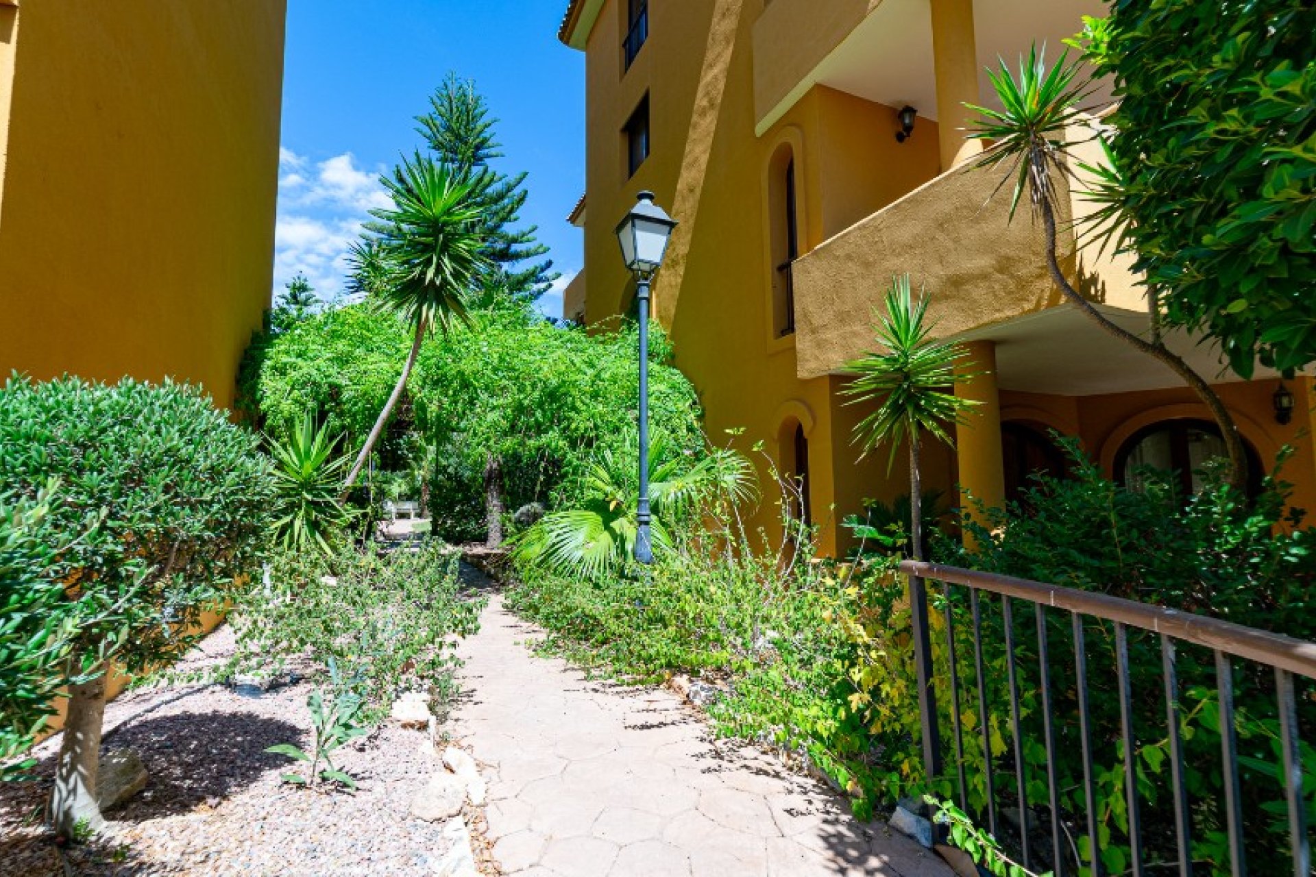 Resale - Apartment - Punta Prima