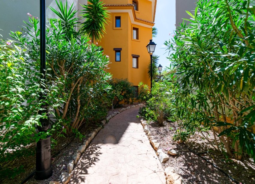 Resale - Apartment - Punta Prima