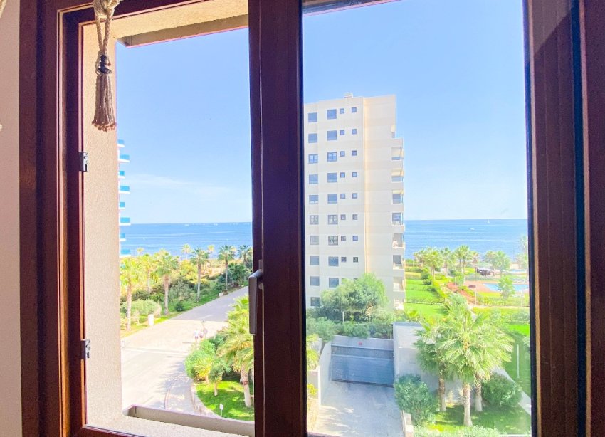 Resale - Apartment - Punta Prima
