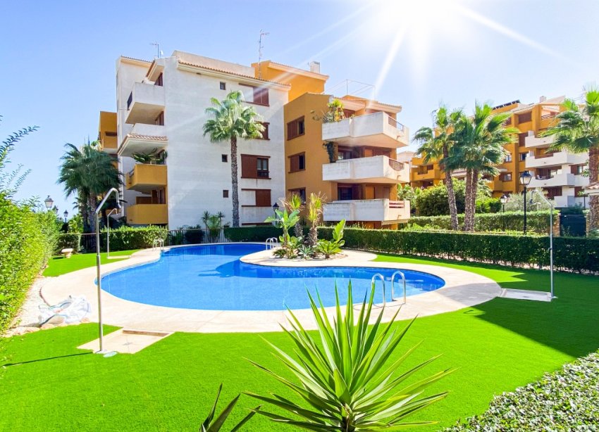 Resale - Apartment - Punta Prima