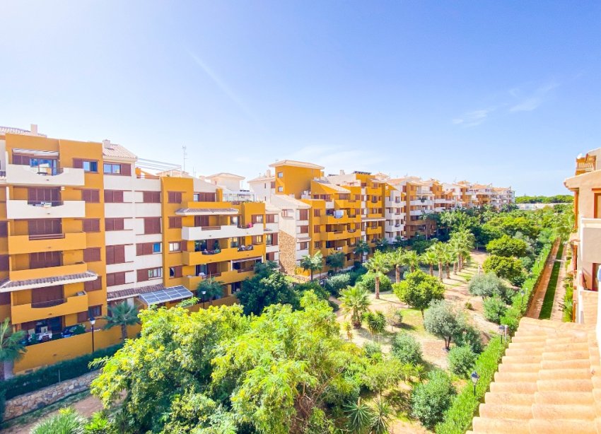 Resale - Apartment - Punta Prima
