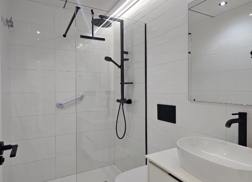 Resale - Apartment - Punta Prima