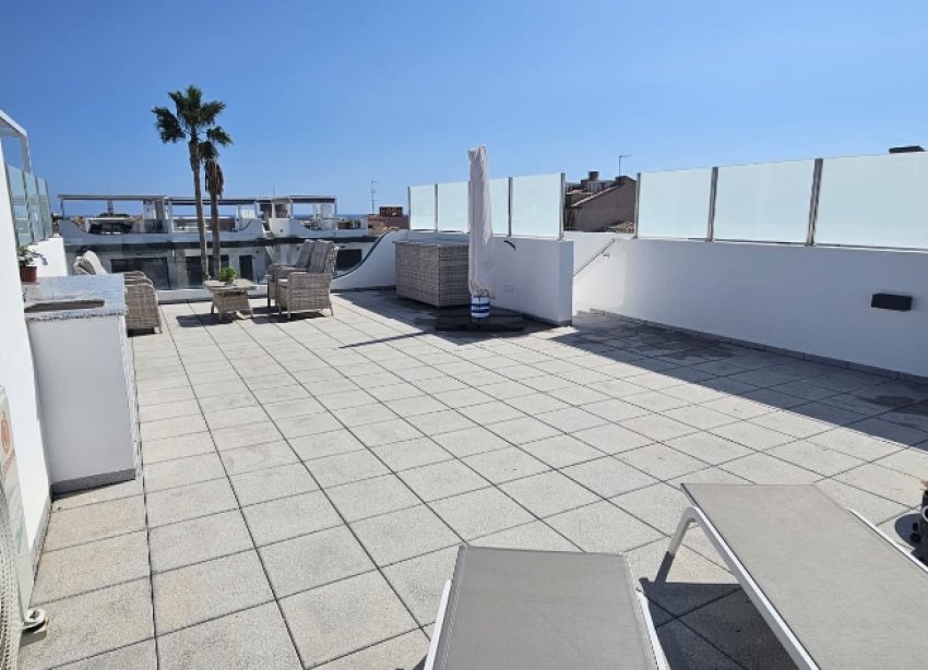 Resale - Apartment - Punta Prima