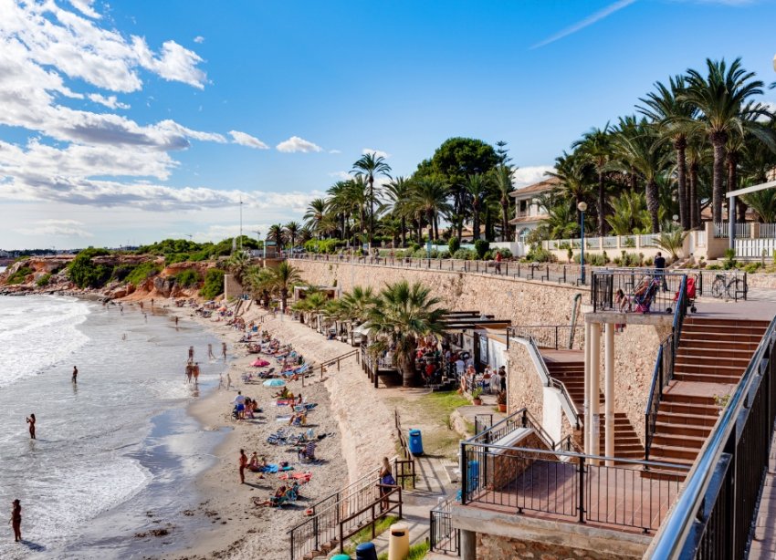 Resale - Apartment - Punta Prima