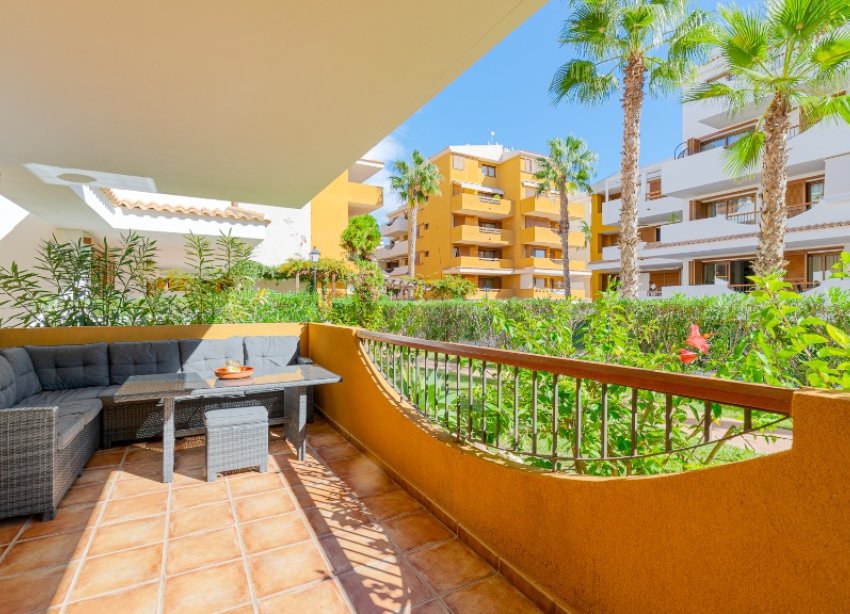 Resale - Apartment - Punta Prima