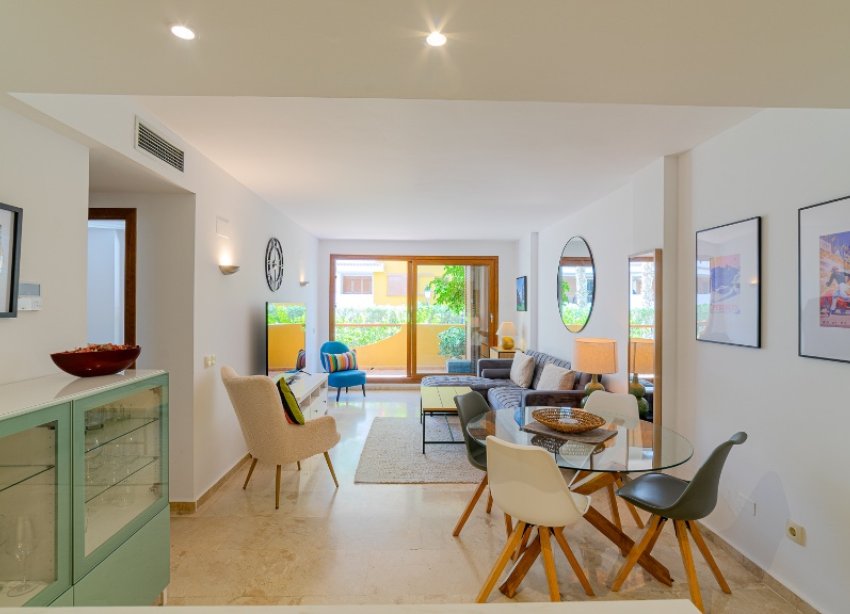 Resale - Apartment - Punta Prima