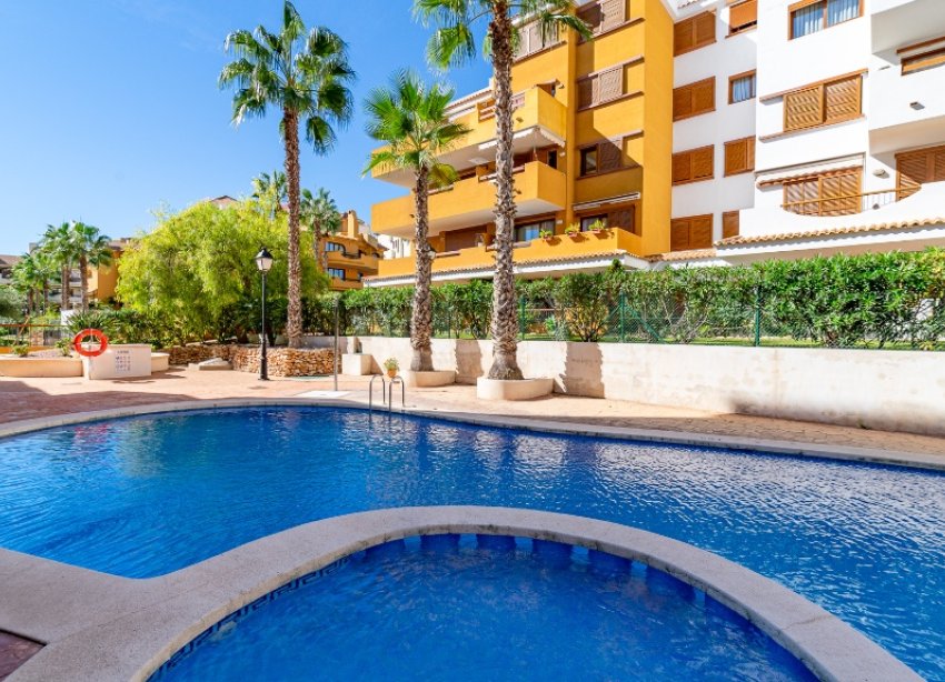 Resale - Apartment - Punta Prima