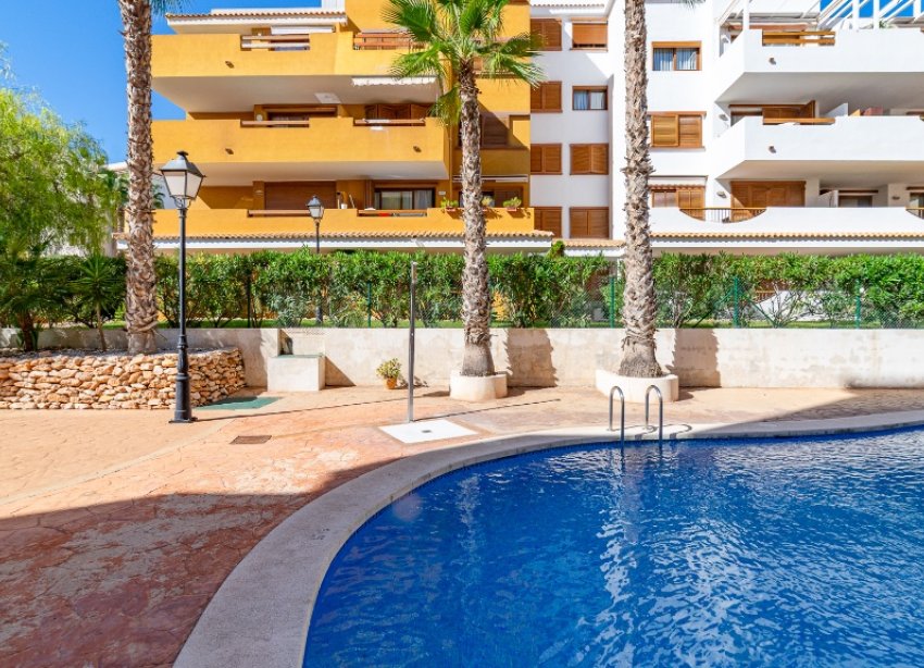 Resale - Apartment - Punta Prima