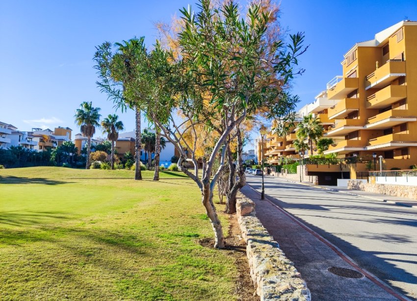 Resale - Apartment - Punta Prima