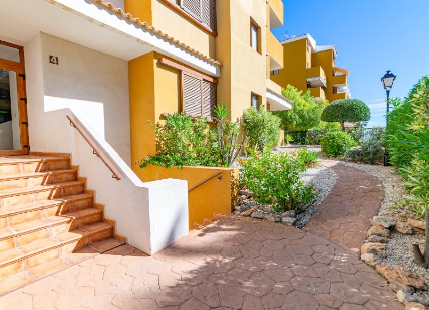 Resale - Apartment - Punta Prima