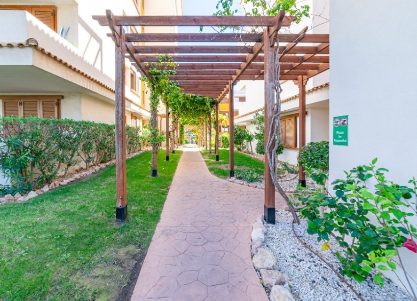 Resale - Apartment - Punta Prima