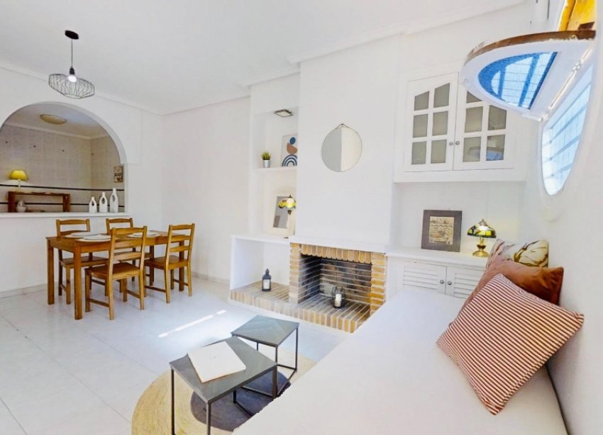 Resale - Apartment - Punta Prima