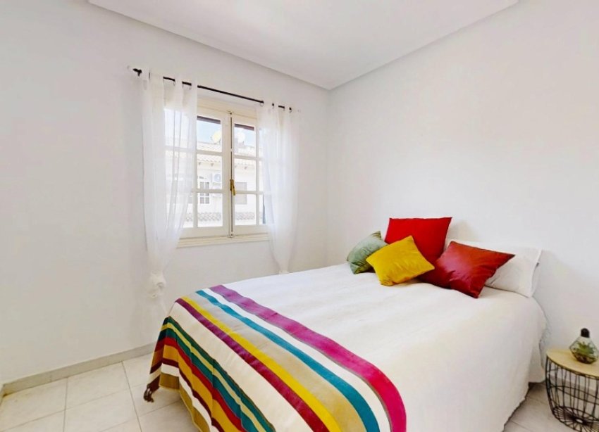 Resale - Apartment - Punta Prima