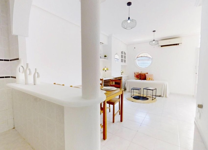 Resale - Apartment - Punta Prima