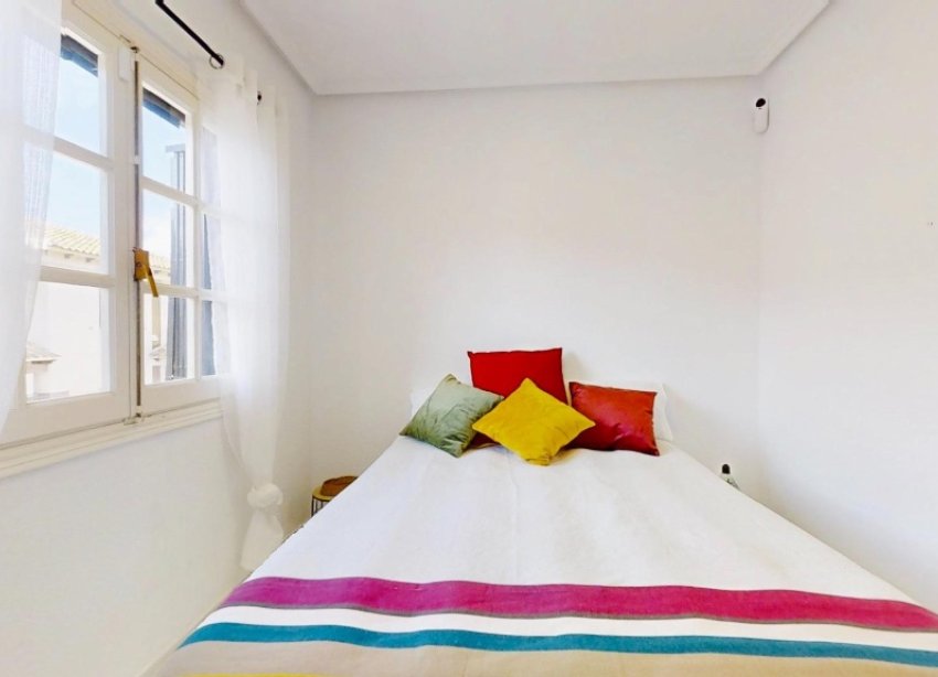 Resale - Apartment - Punta Prima