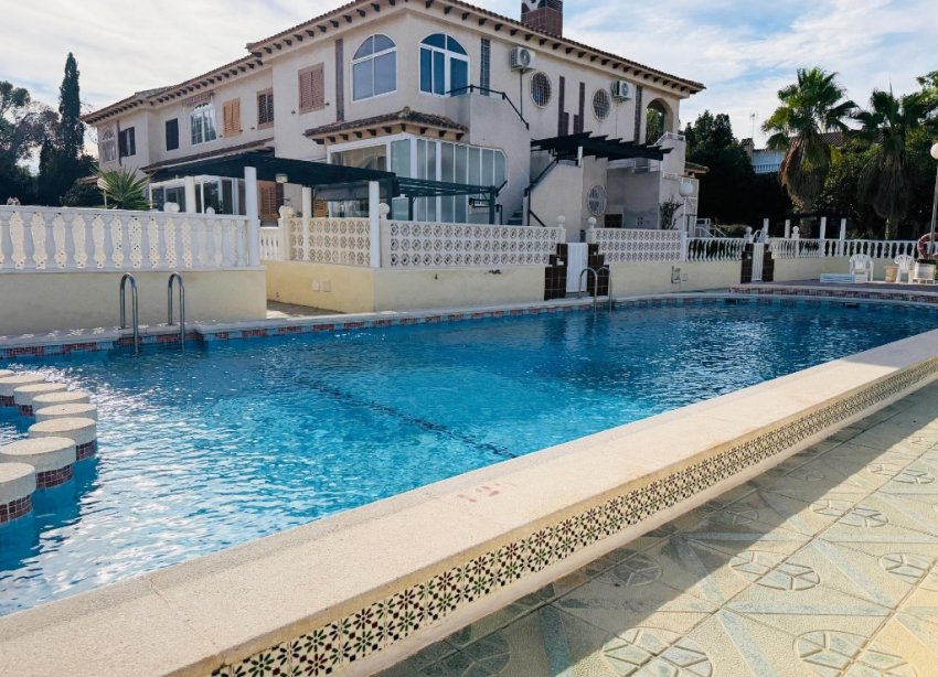 Resale - Apartment - Punta Prima