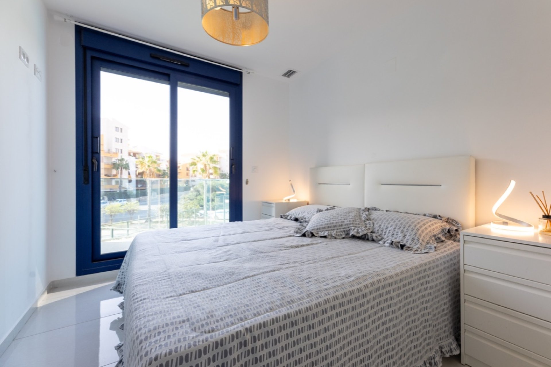 Resale - Apartment - Punta Prima